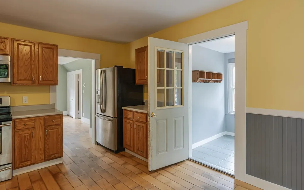 16 Damon Court Keene NH 03431