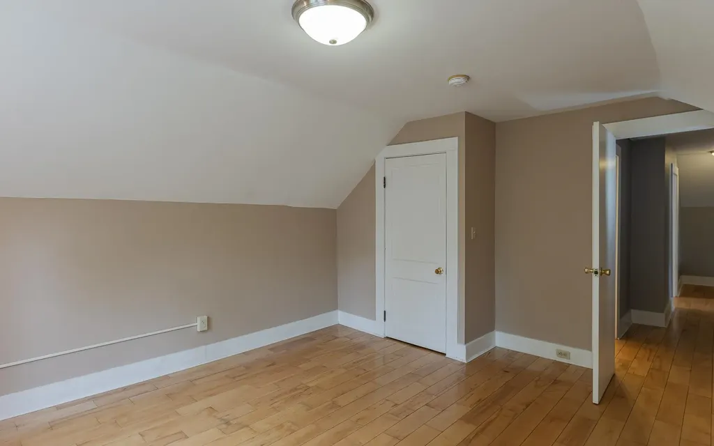 16 Damon Court Keene NH 03431