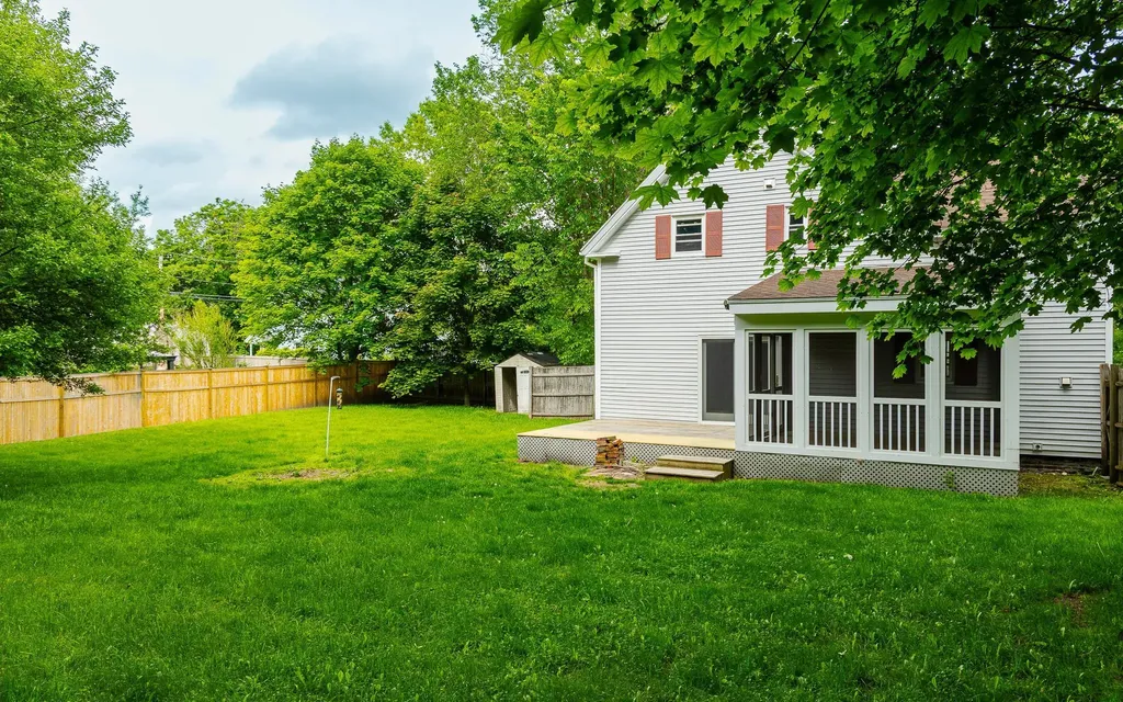 16 Damon Court Keene NH 03431