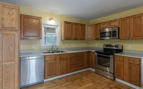 16 Damon Court Keene NH 03431