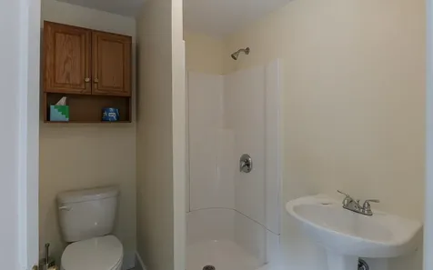 16 Damon Court Keene NH 03431