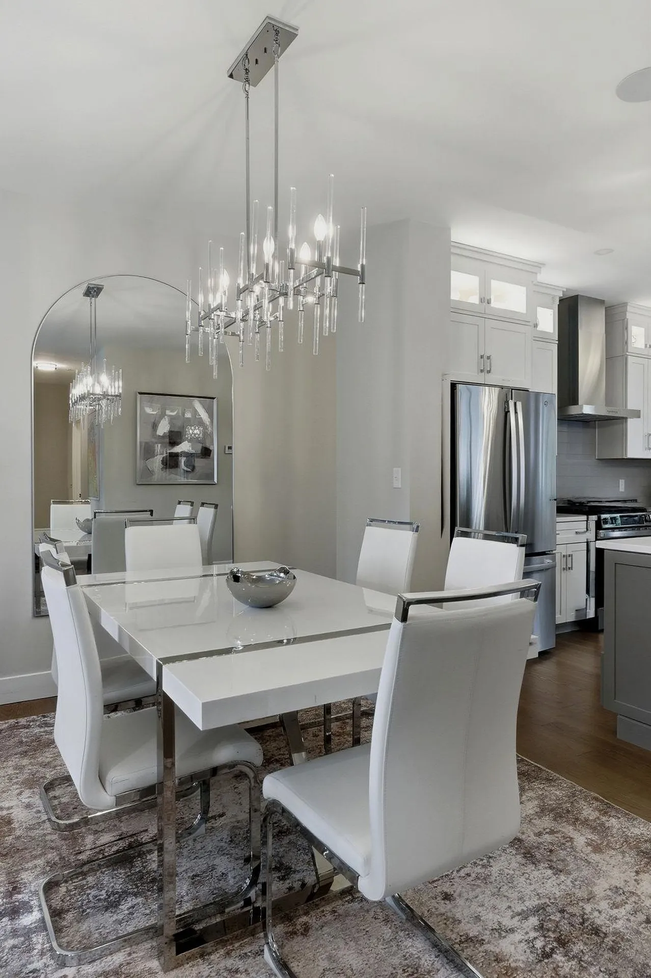 5 Elise Avenue Londonderry NH 03053