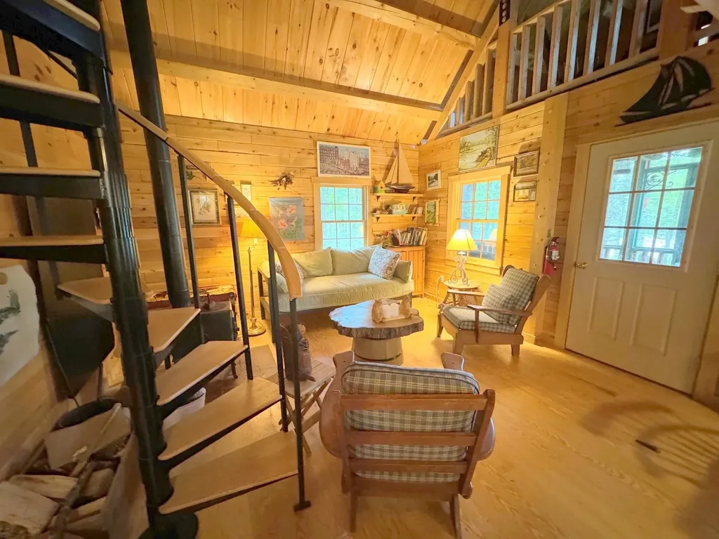 427 Sanderlin Drive Newbury VT 05051