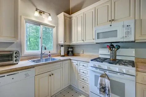 6 Randall Farm Road Conway NH 03860