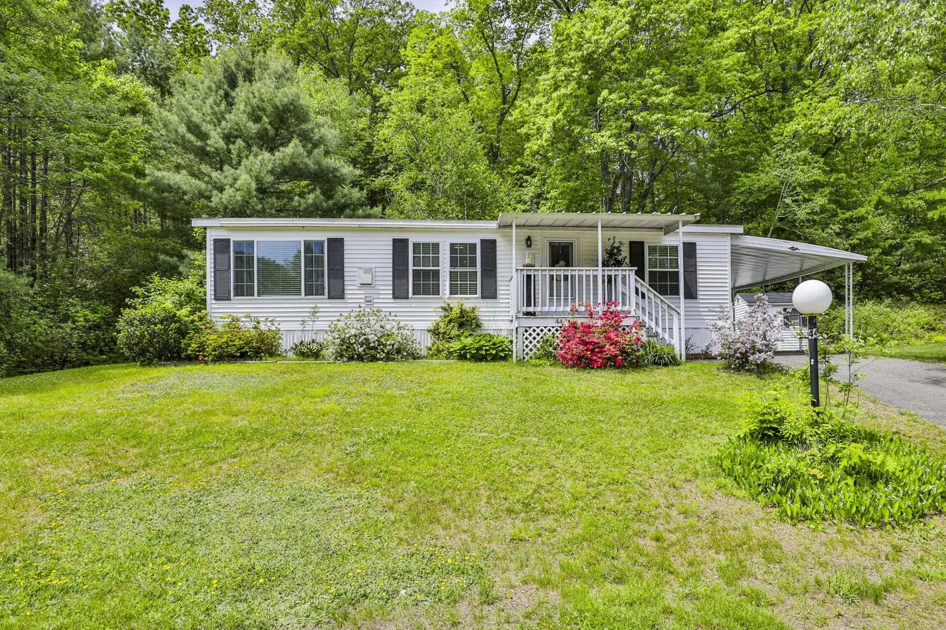 44 Zachary Drive Hooksett NH 03106