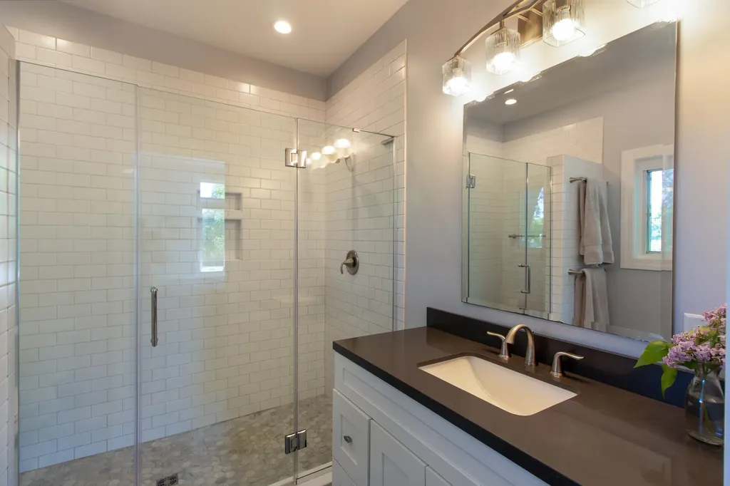 16 Turtle Bay Lane South Hero VT 05486