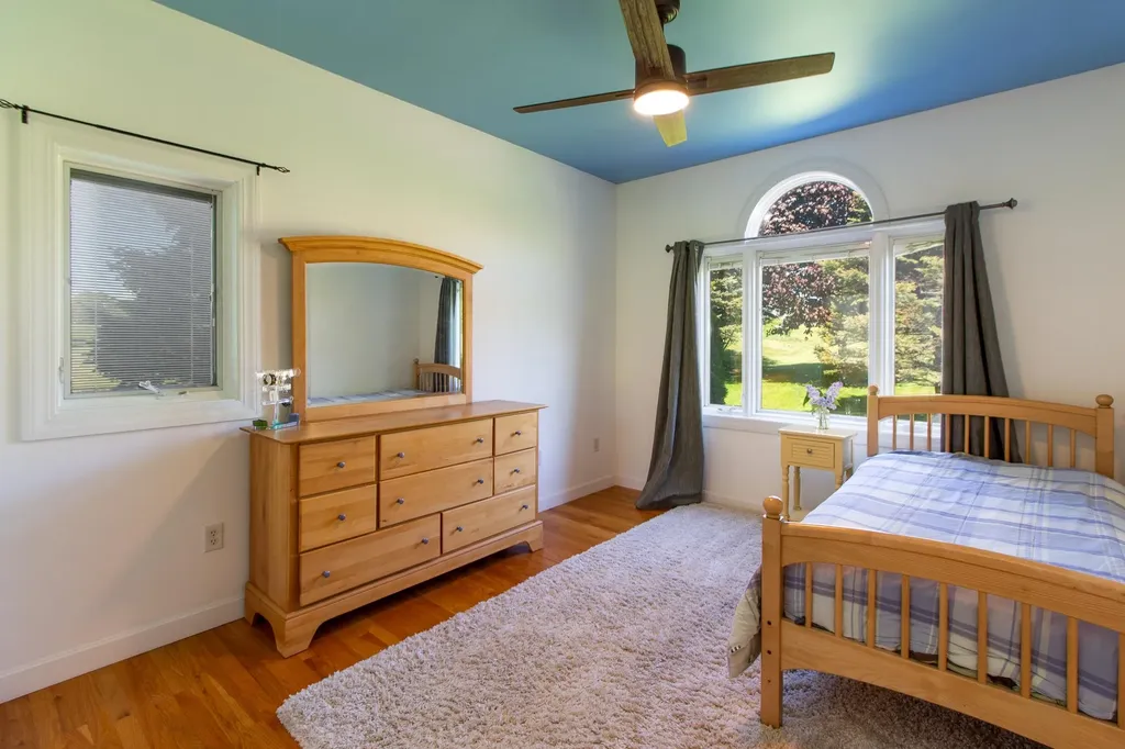 16 Turtle Bay Lane South Hero VT 05486