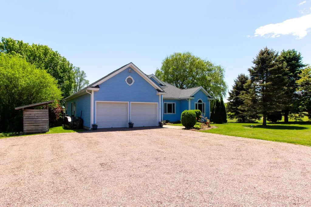 16 Turtle Bay Lane South Hero VT 05486