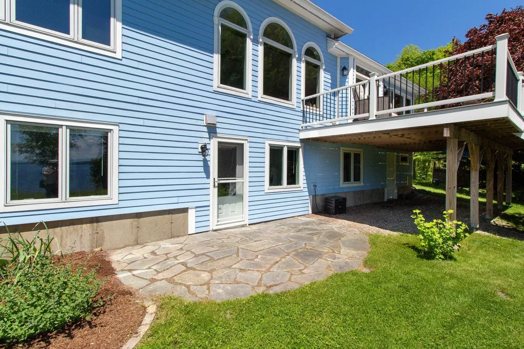 16 Turtle Bay Lane South Hero VT 05486