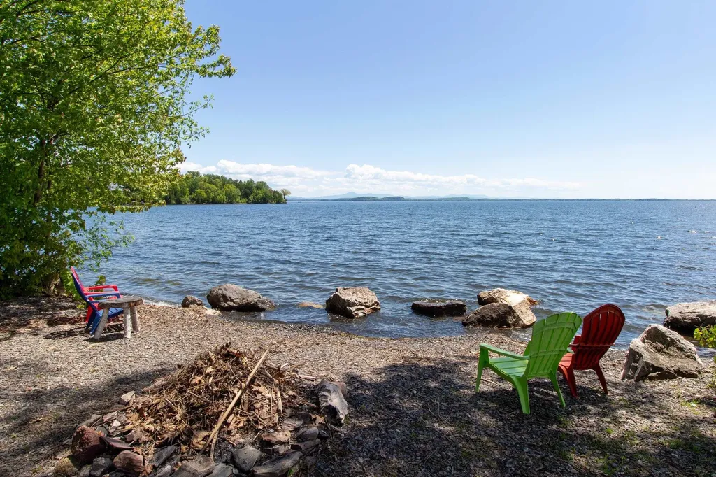 16 Turtle Bay Lane South Hero VT 05486