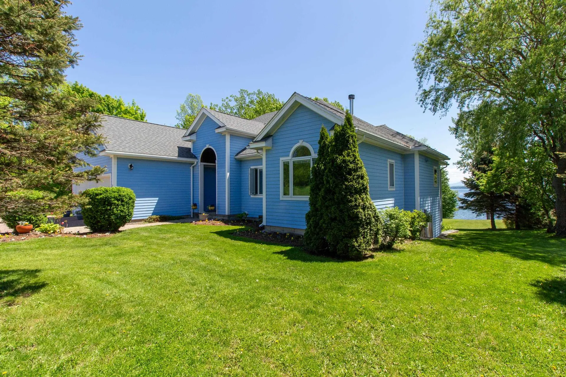 16 Turtle Bay Lane South Hero VT 05486