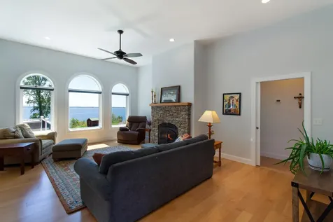 16 Turtle Bay Lane South Hero VT 05486