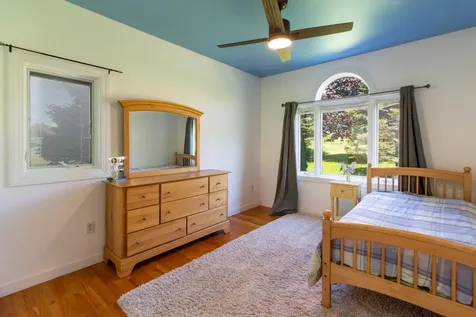 16 Turtle Bay Lane South Hero VT 05486