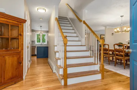 31 Robinson Street Brentwood NH 03833
