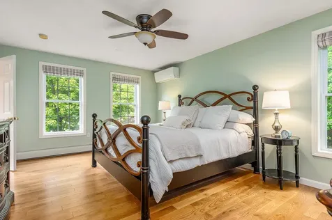 31 Robinson Street Brentwood NH 03833