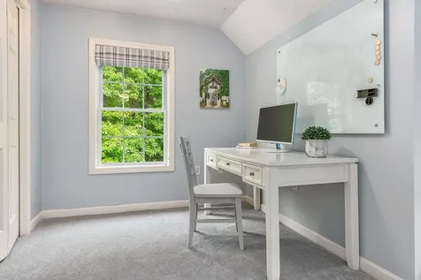 31 Robinson Street Brentwood NH 03833