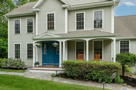 31 Robinson Street Brentwood NH 03833