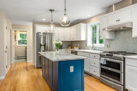 31 Robinson Street Brentwood NH 03833