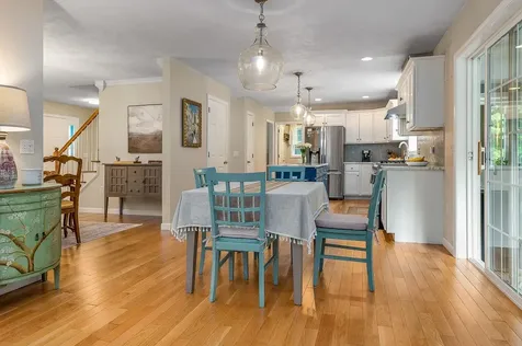 31 Robinson Street Brentwood NH 03833