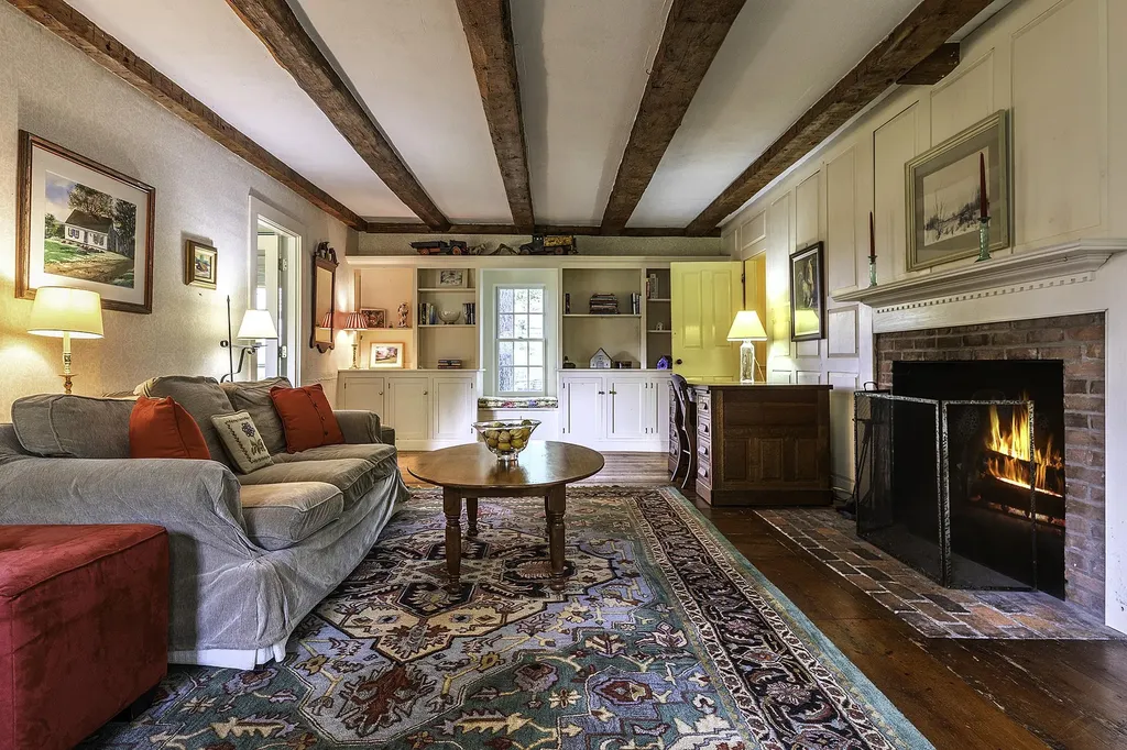 732 Under The Mountain Road Londonderry VT 05155