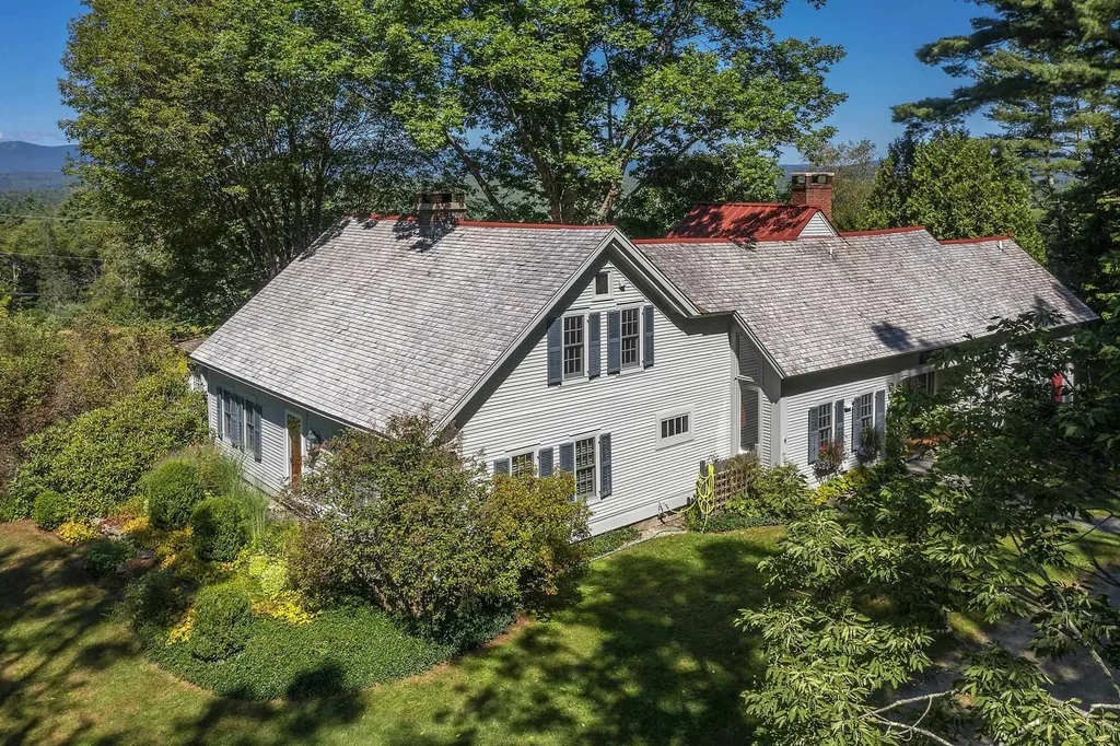 732 Under The Mountain Road Londonderry VT 05155