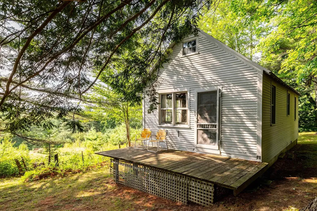 732 Under The Mountain Road Londonderry VT 05155