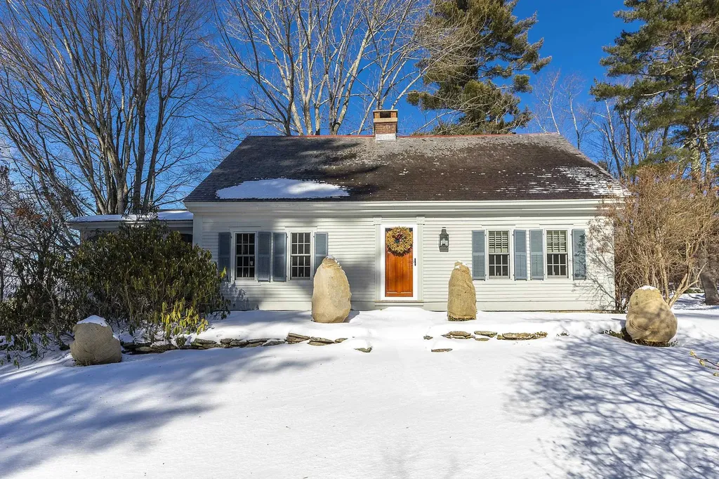 732 Under The Mountain Road Londonderry VT 05155