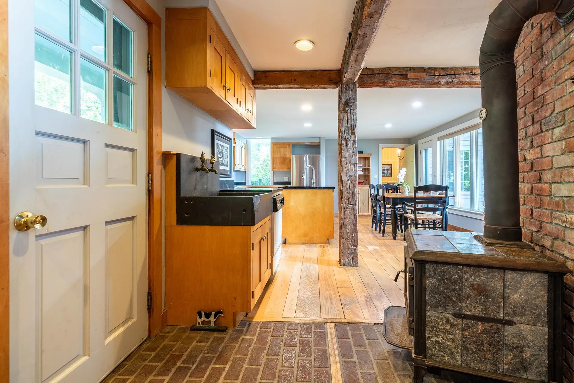 732 Under The Mountain Road Londonderry VT 05155