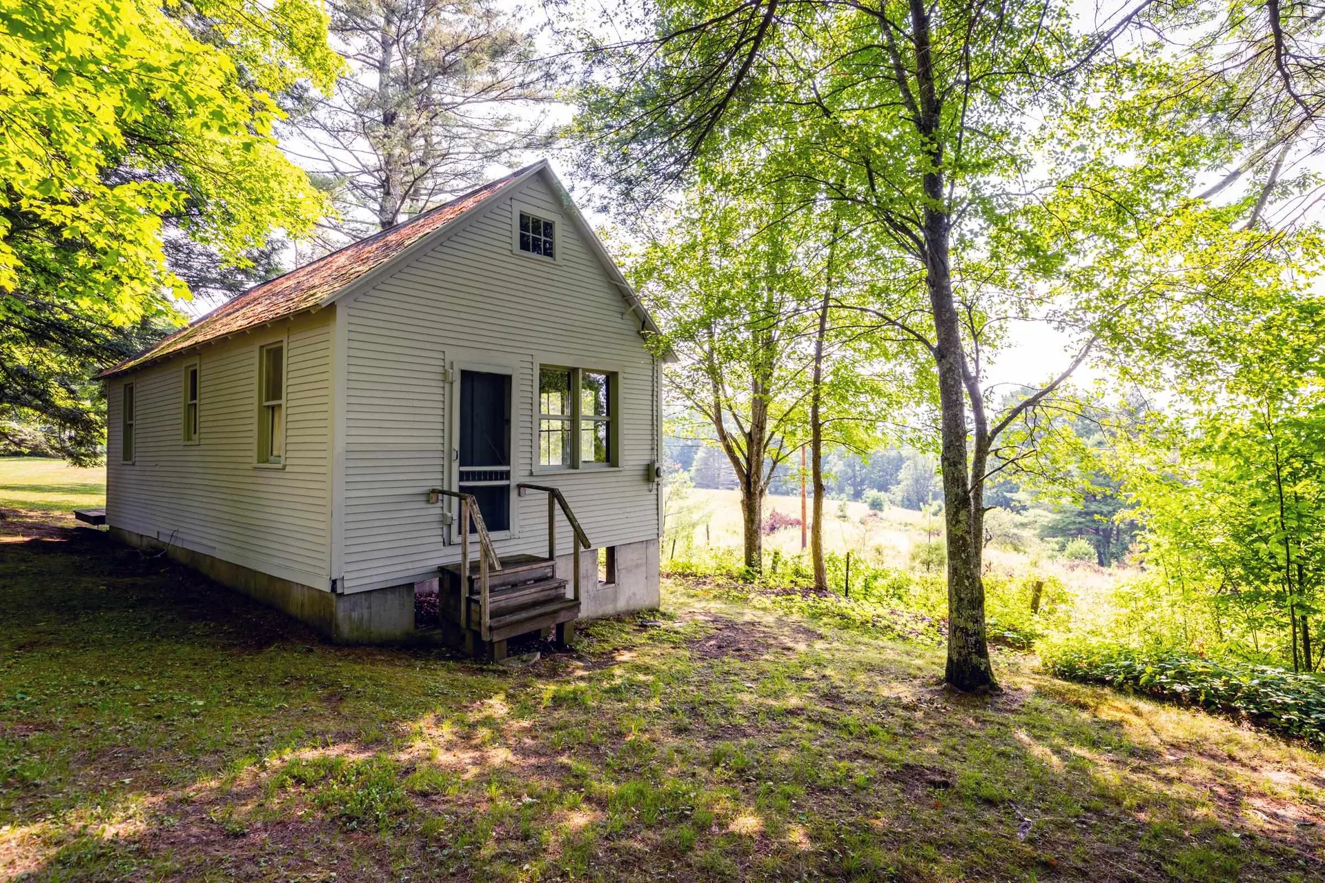 732 Under The Mountain Road Londonderry VT 05155