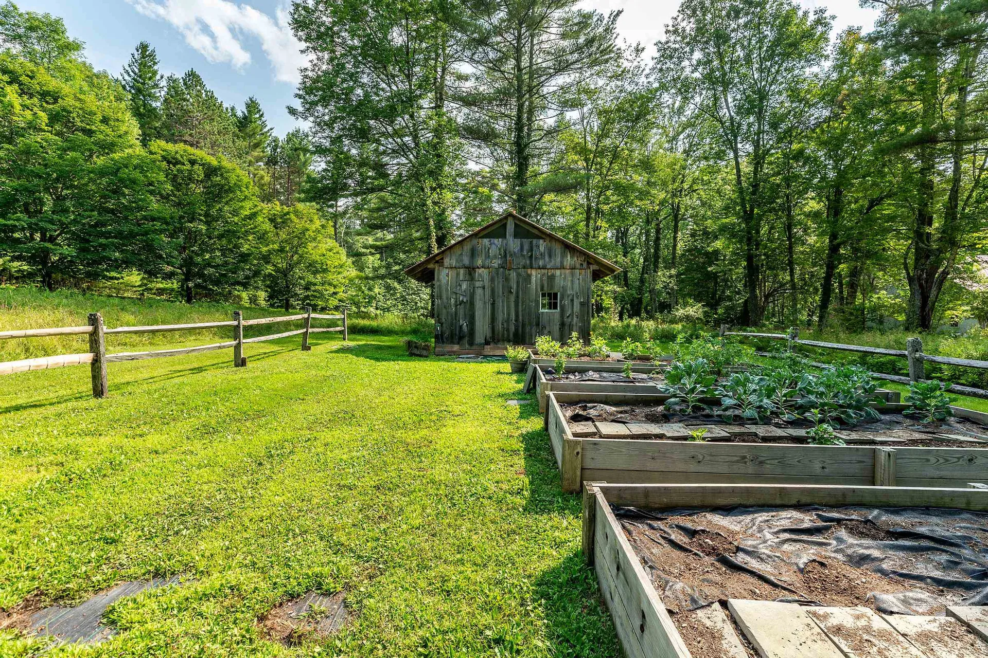 732 Under The Mountain Road Londonderry VT 05155