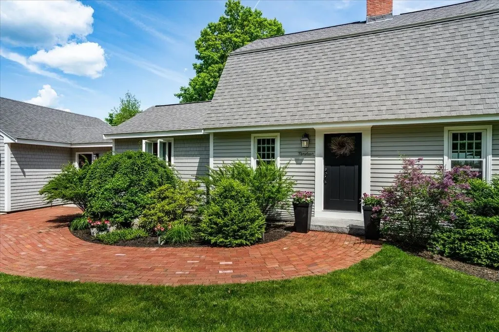 19 Green Road Amherst NH 03031
