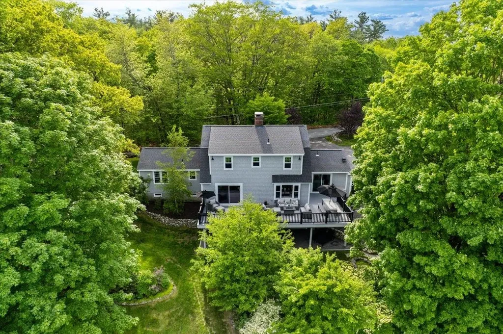 19 Green Road Amherst NH 03031