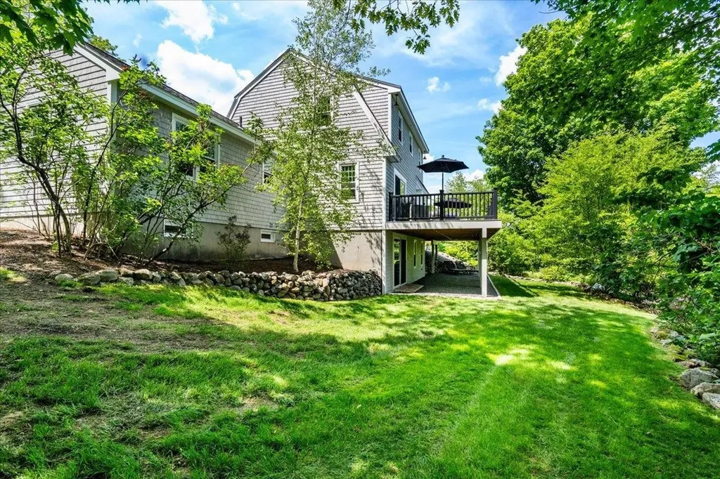 19 Green Road Amherst NH 03031