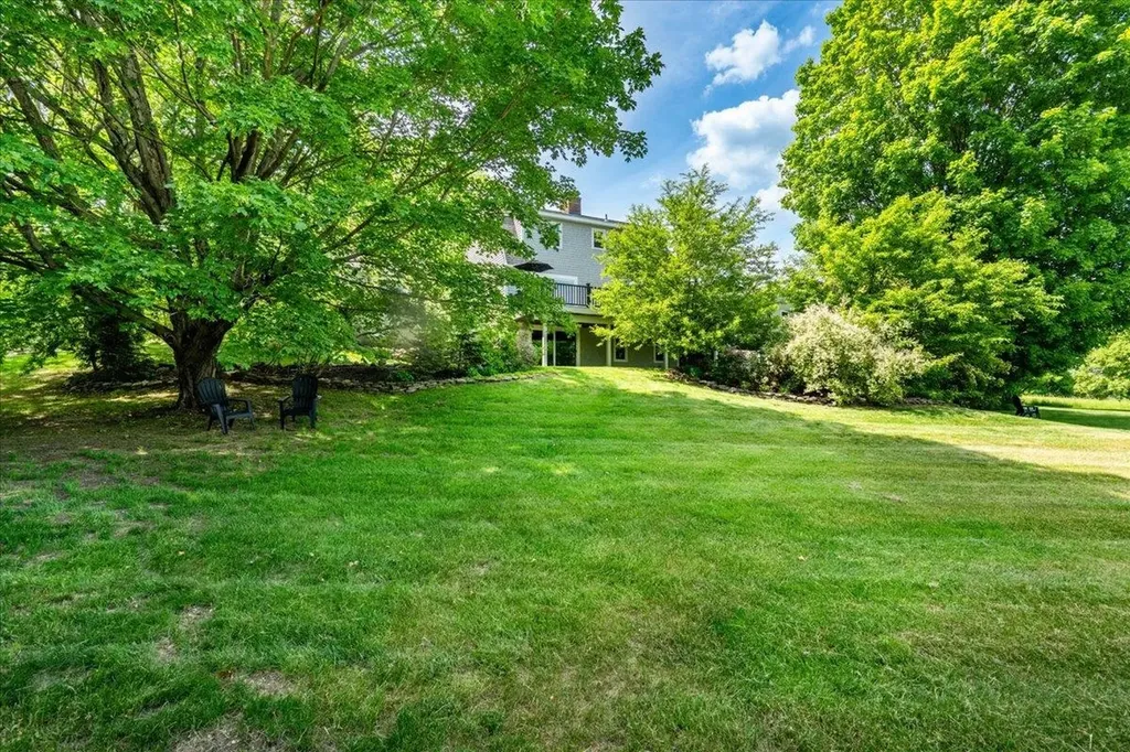 19 Green Road Amherst NH 03031