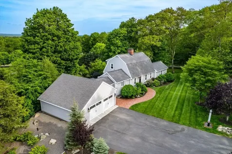 19 Green Road Amherst NH 03031
