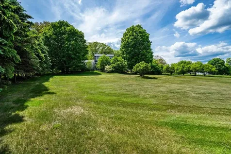 19 Green Road Amherst NH 03031