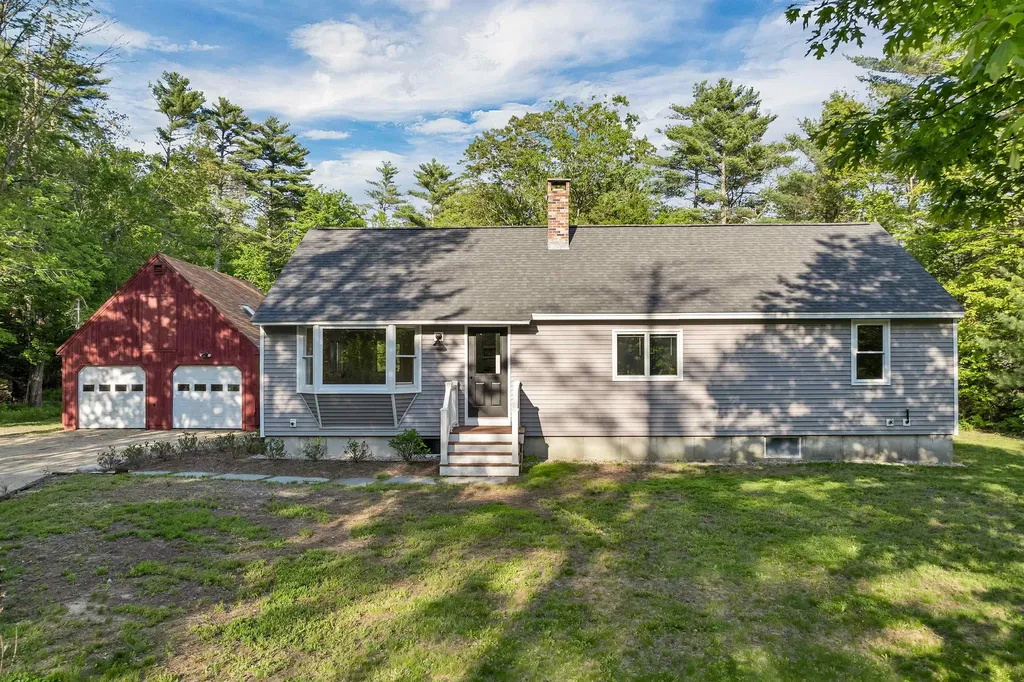125 Pine Hill Road Wolfeboro NH 03894
