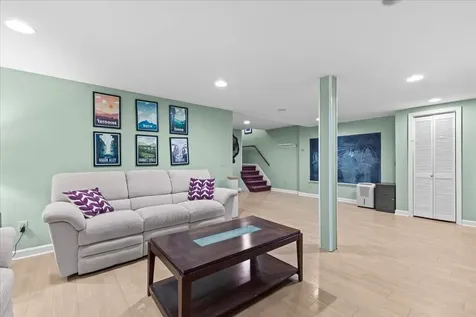 13 Kriste Lane Jericho VT 05465