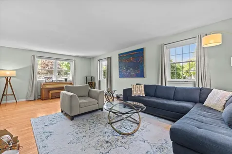 13 Kriste Lane Jericho VT 05465