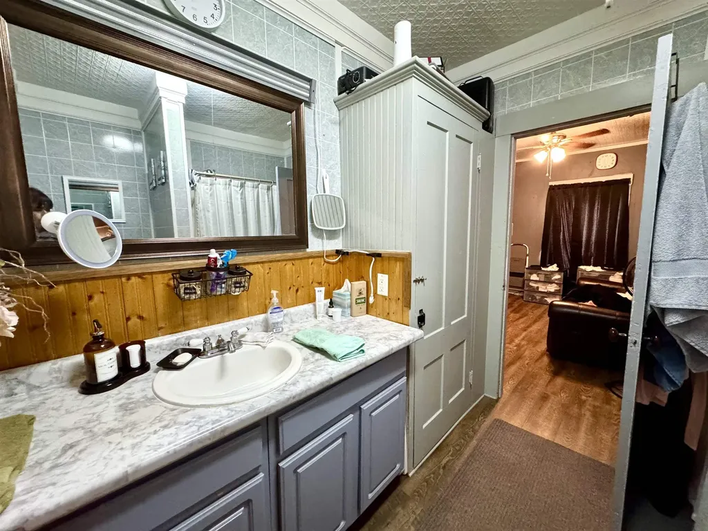 15 Park Street Colebrook NH 03576