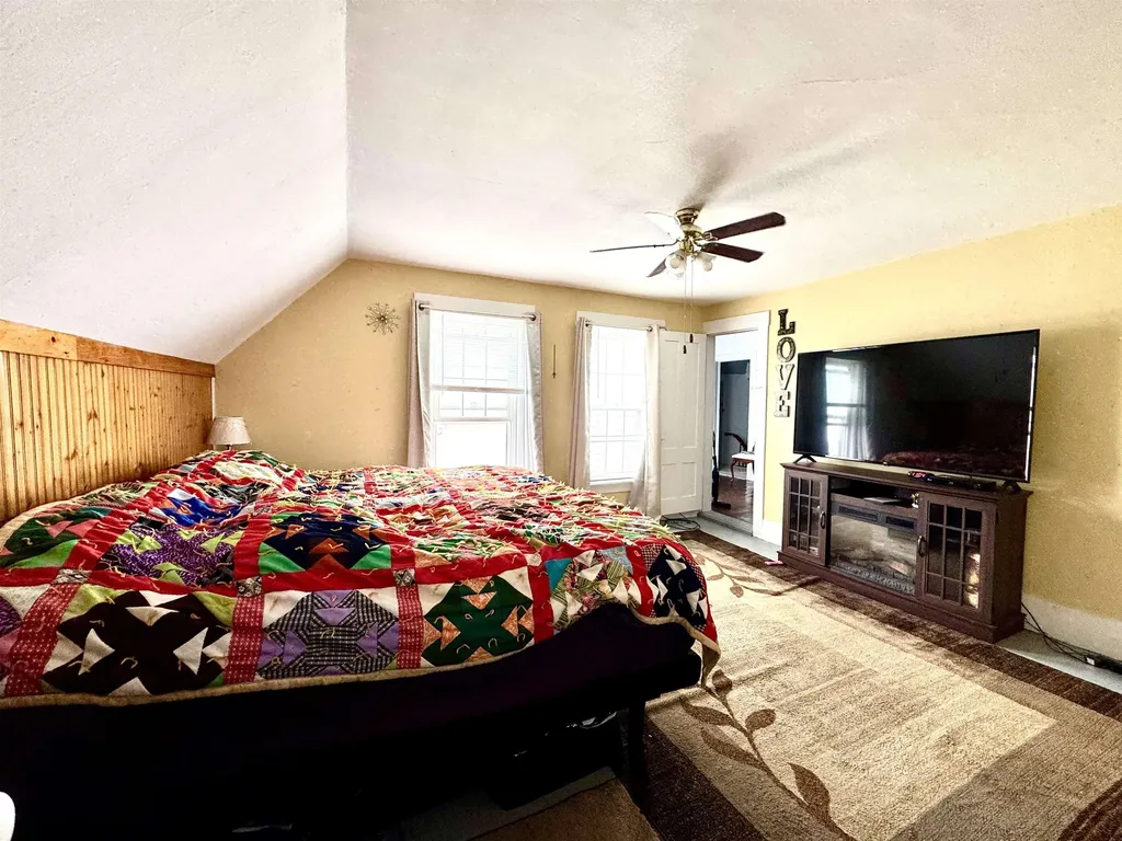 15 Park Street Colebrook NH 03576