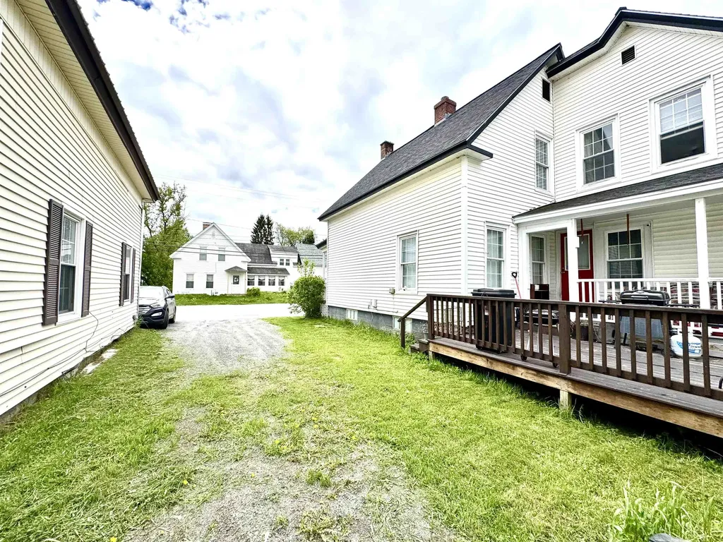 15 Park Street Colebrook NH 03576