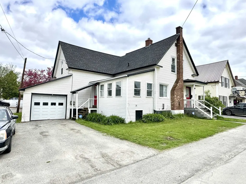 15 Park Street Colebrook NH 03576