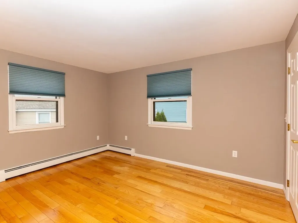 31 Cliff Avenue Hampton NH 03842