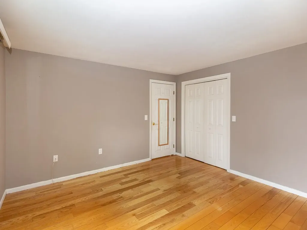 31 Cliff Avenue Hampton NH 03842