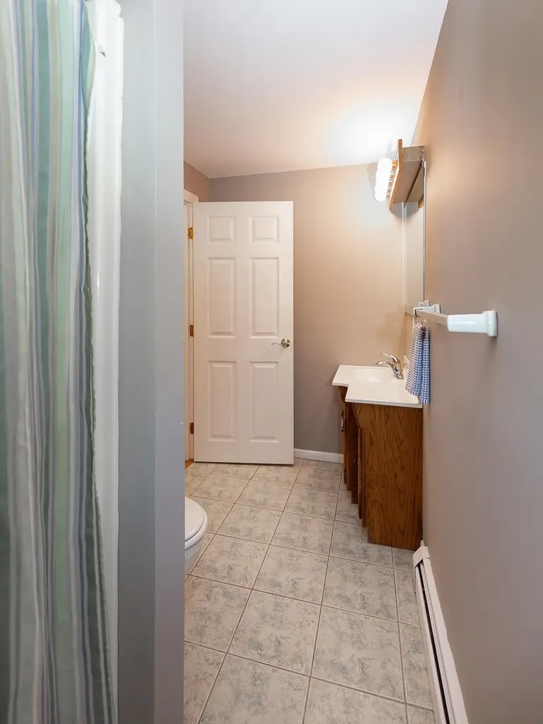 31 Cliff Avenue Hampton NH 03842