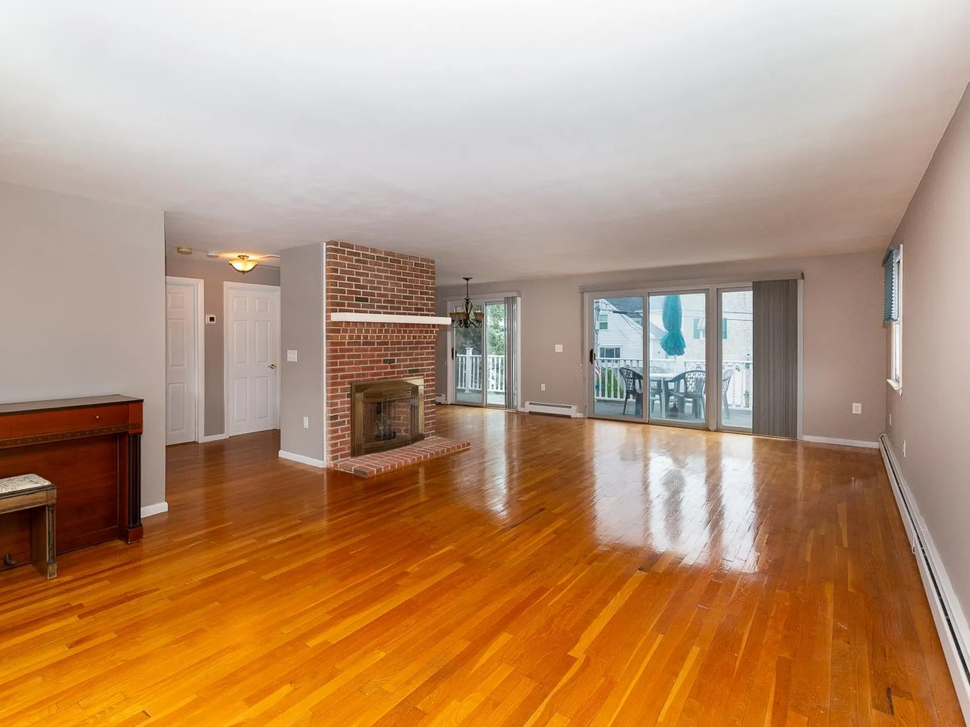 31 Cliff Avenue Hampton NH 03842