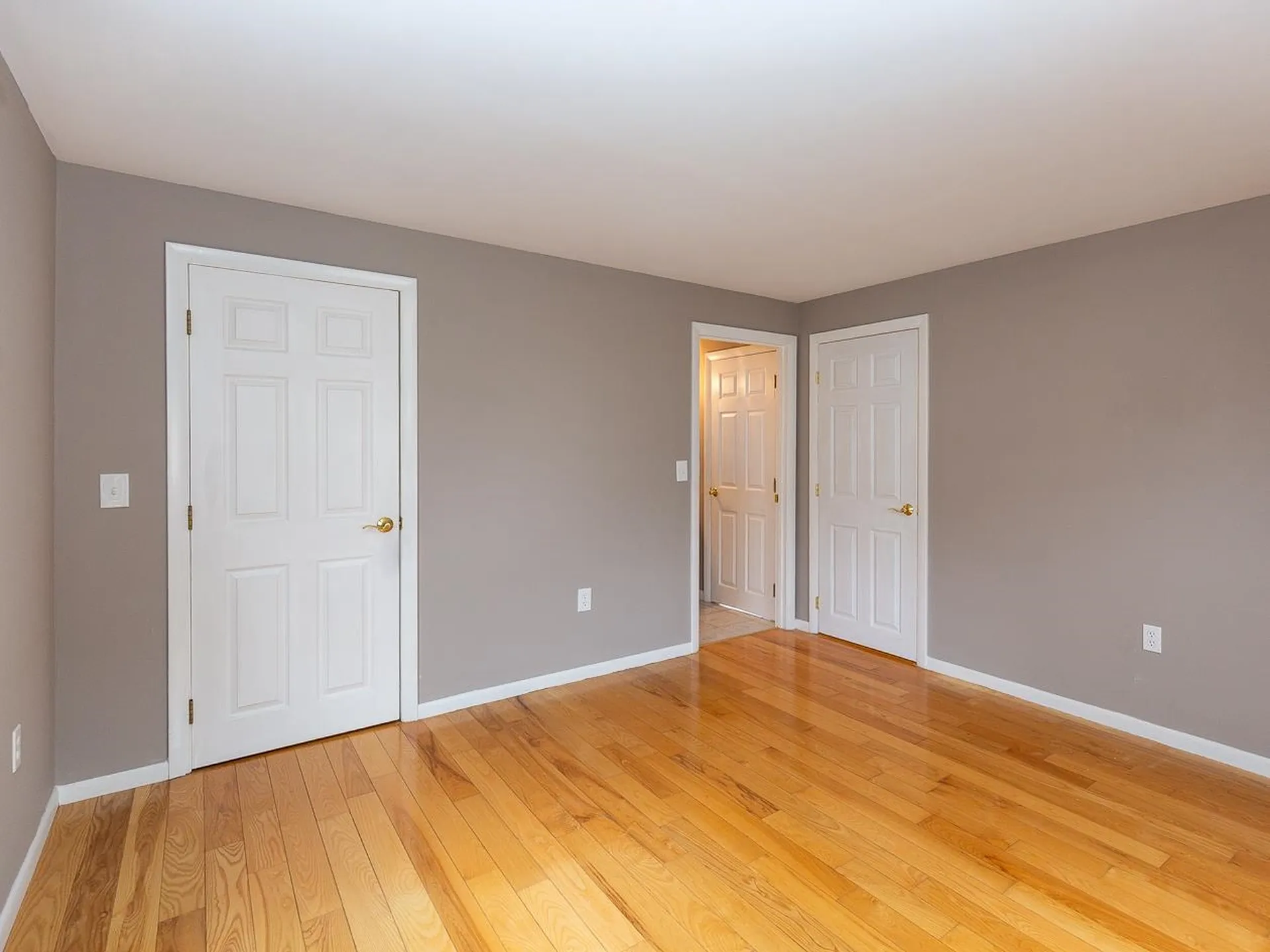 31 Cliff Avenue Hampton NH 03842