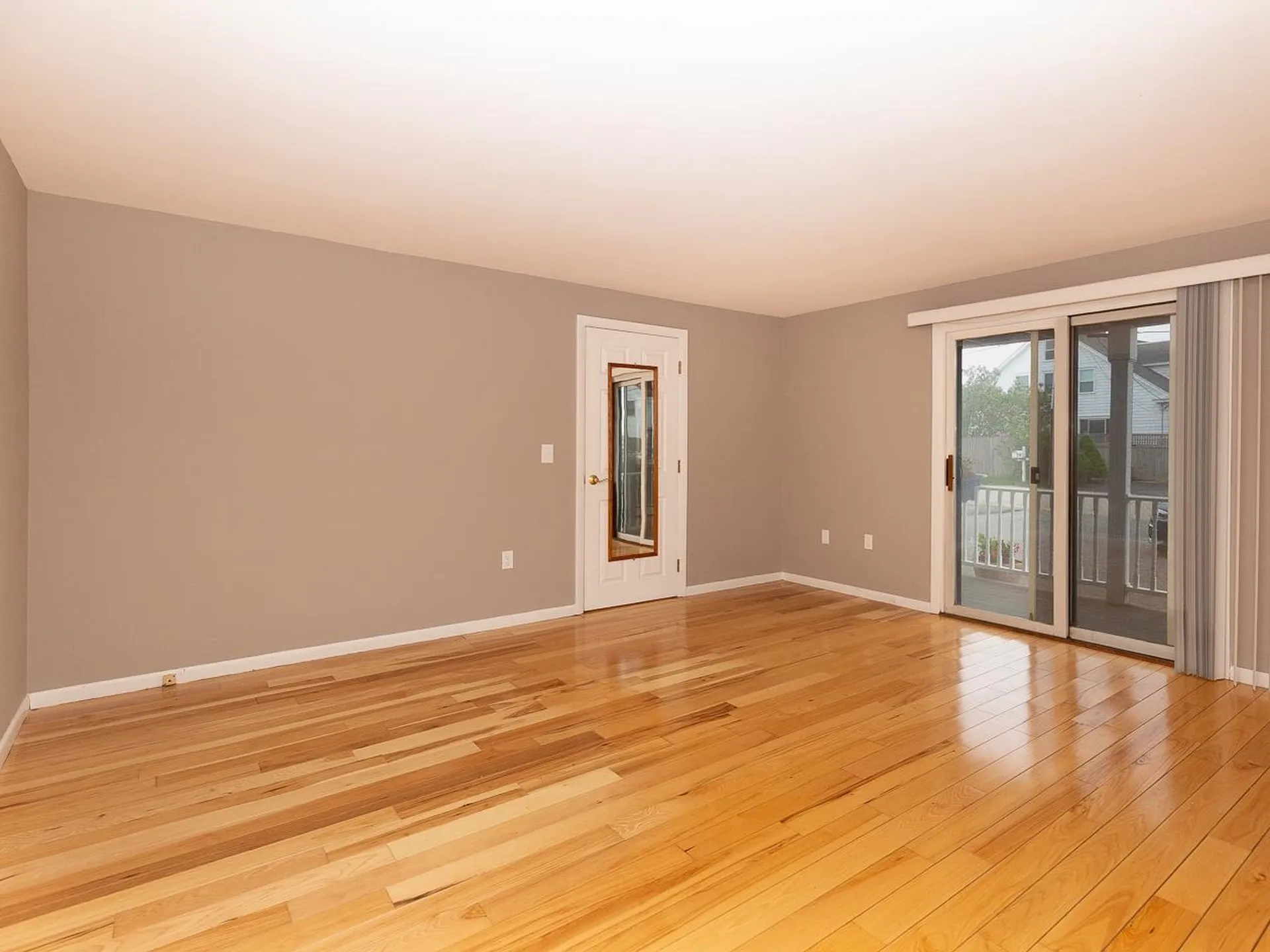 31 Cliff Avenue Hampton NH 03842