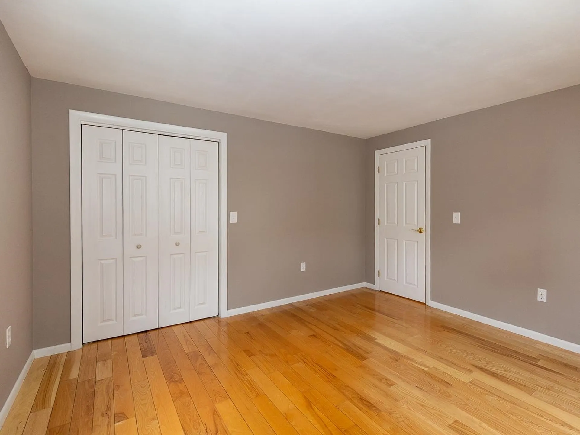 31 Cliff Avenue Hampton NH 03842